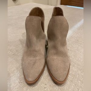 Free people booties - size 38 - good used condition